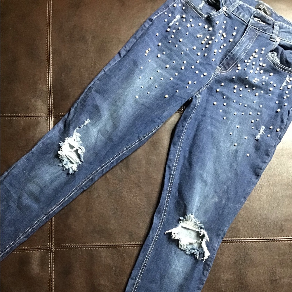 Jeans - Picture 3 of 5